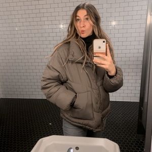 Meet your Posher, Catelyn